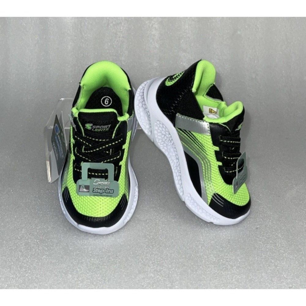 S Sport By Skechers Myles Sneakers Light Up Stretch Laces Strap Boys Size 6 NEW - Picture 17 of 17